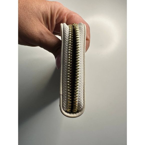 Coach Zippy Wallet - Picture 7 of 12